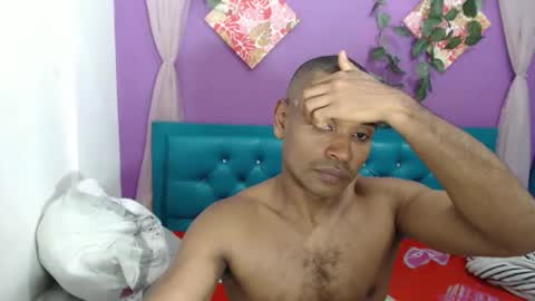 Snapshot of larenz_tate chatting on June 5, 12:17 am larenz_tate online show from June 5, 12:17 am