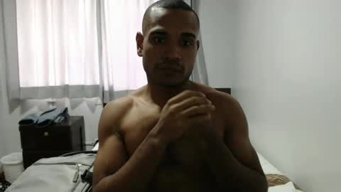 Snapshot of larenz_tate chatting on June 7, 12:09 pm larenz_tate online show from June 7, 12:09 pm