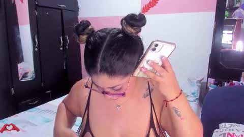 laris_park online show from November 6, 6:42 pm