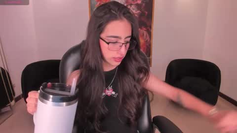 Larisa Smirnov online show from February 28, 4:02 am