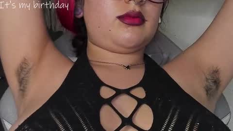 Snapshot of larissa01_ chatting on January 18, 9:13 am Lari online show from January 18, 9:13 am