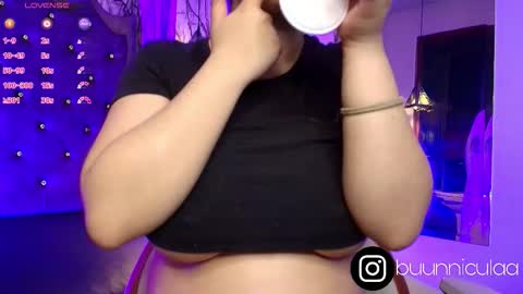 Snapshot of larissa01_ chatting on September 13, 2:44 am Lari online show from September 13, 2:44 am