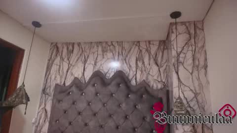 Snapshot of larissa01_ chatting on November 20, 2:34 am Lari online show from November 20, 2:34 am