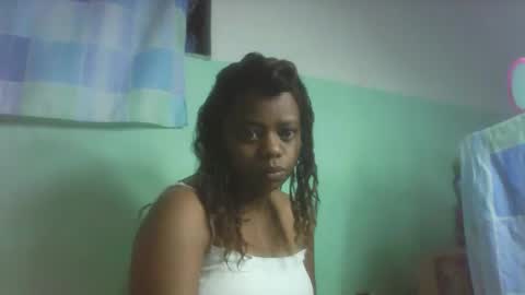 larissa645771 online show from October 24, 6:37 pm