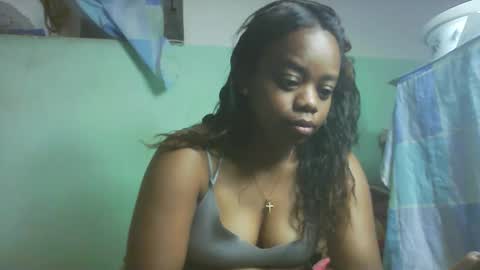 larissa645771 online show from November 19, 7:36 pm