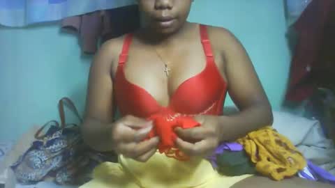 larissa645771 online show from December 1, 8:03 pm