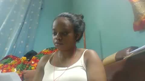 larissa645771 online show from April 15, 6:04 pm