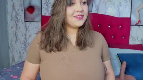 Snapshot of larissa_antonella chatting on May 24, 4:06 am larissa_antonella online show from May 24, 4:06 am