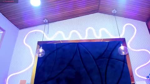 Snapshot of larissaevans chatting on February 11, 6:11 pm Valentina online show from February 11, 6:11 pm