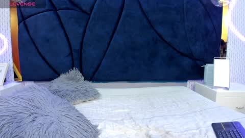 Snapshot of larissaevans chatting on February 27, 6:20 pm Valentina online show from February 27, 6:20 pm