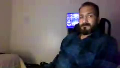 Snapshot of larrabee13 chatting on July 22, 9:34 am The Only Larrabee online show from July 22, 9:34 am