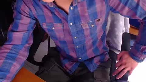 Larry online show from February 11, 9:09 pm