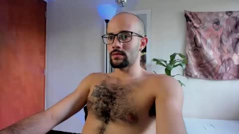 larry_stewart online show from April 14, 3:18 pm