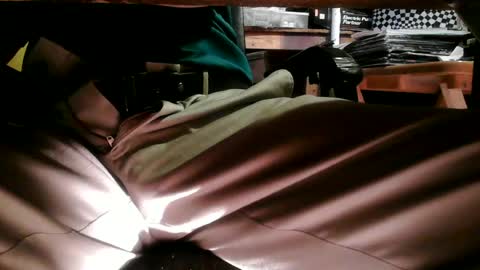 Snapshot of larrys60 chatting on June 14, 5:48 pm larrys60 online show from June 14, 5:48 pm