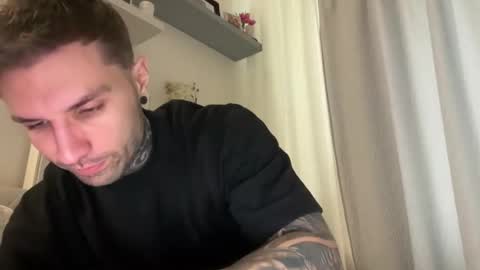 larsskeet online show from December 20, 11:17 am