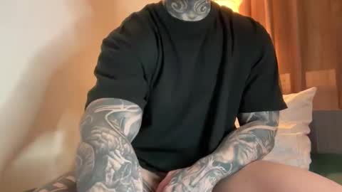 larsskeet online show from February 12, 6:03 pm