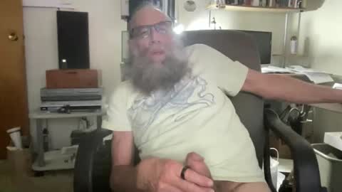 chris online show from March 31, 7:14 pm