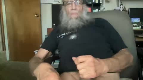 Snapshot of laser134 chatting on April 28, 6:24 pm chris online show from April 28, 6:24 pm