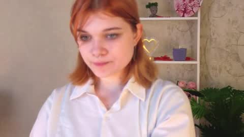 Snapshot of lashawngerdeman chatting on June 8, 3:18 am Im Lina nice to meet you here 3 online show from June 8, 3:18 am