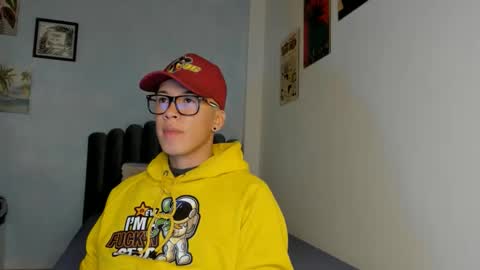 Snapshot of lass_nazar chatting on April 11, 1:10 am lass_nazar online show from April 11, 1:10 am
