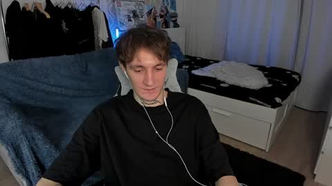 acie online show from December 5, 6:21 am