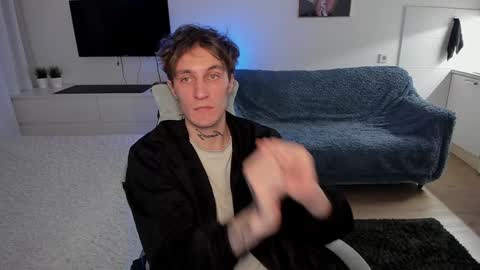 acie online show from December 9, 4:47 pm