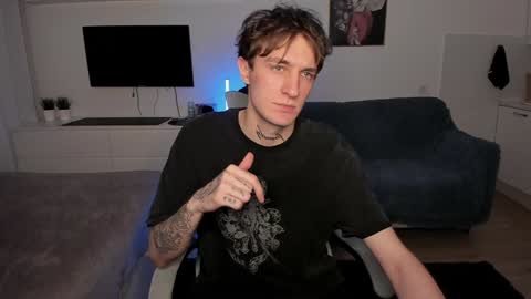 acie online show from December 25, 7:56 pm