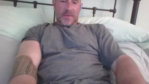 Snapshot of lastoriginal82 chatting on May 13, 12:19 am lastoriginal82 online show from May 13, 12:19 am