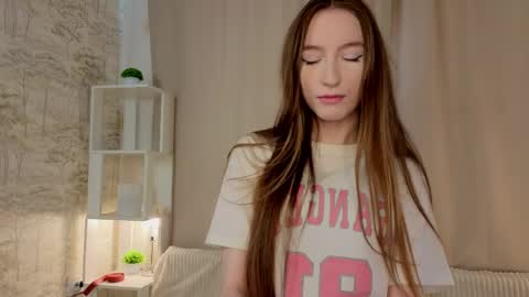 Jess online show from May 2, 7:35 am