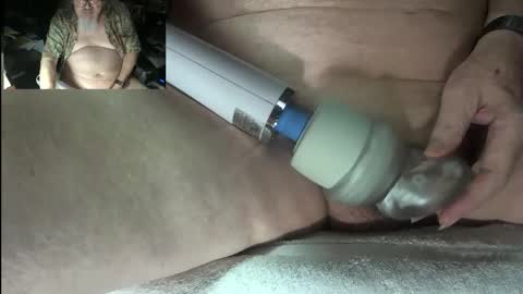 Latexblade online show from November 17, 3:45 am