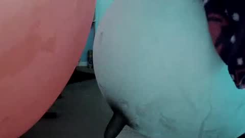 latexchris77 online show from January 27, 9:55 am