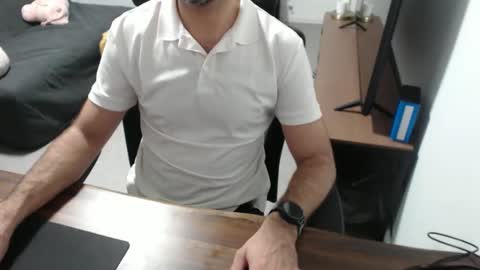 latexdave84 online show from December 4, 10:35 am