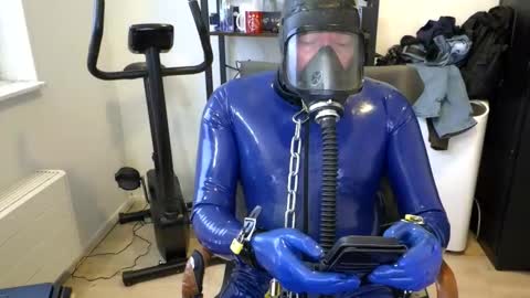 latexslaafboy online show from November 3, 8:59 am