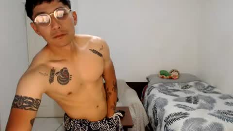 Snapshot of latin_bby chatting on July 16, 3:12 am carlos online show from July 16, 3:12 am