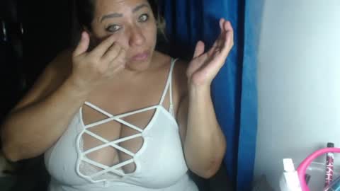 Snapshot of latin_big_boobs chatting on January 11, 3:11 am latin_big_boobs online show from January 11, 3:11 am
