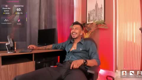 latin_blackmen online show from March 6, 11:39 am