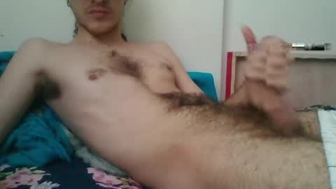 Snapshot of latin_boi6 chatting on April 8, 8:09 pm Angel online show from April 8, 8:09 pm