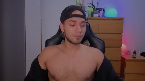  Free OF online show from December 4, 7:06 am