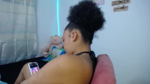 Snapshot of latin_rihanna_j chatting on September 25, 5:22 am karen online show from September 25, 5:22 am
