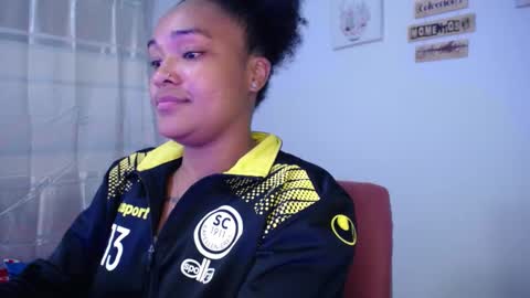 Snapshot of latin_rihanna_j chatting on October 1, 3:34 am karen online show from October 1, 3:34 am