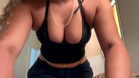 Snapshot of latina_bbyxo chatting on September 25, 2:26 am latina_bbyxo online show from September 25, 2:26 am