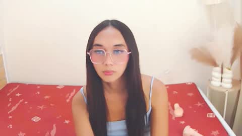 Snapshot of latina_kia chatting on March 18, 8:06 am latina_kia online show from March 18, 8:06 am