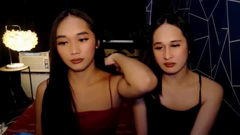 Snapshot of latina_kia chatting on March 28, 1:27 am latina_kia online show from March 28, 1:27 am