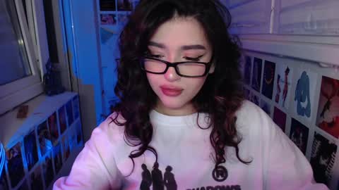 miiiiiiaaaa online show from January 30, 11:24 pm