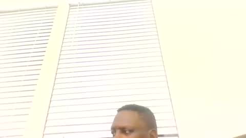 Snapshot of latinabeautycollection chatting on November 16, 4:07 am Latinabeautycollection online show from November 16, 4:07 am