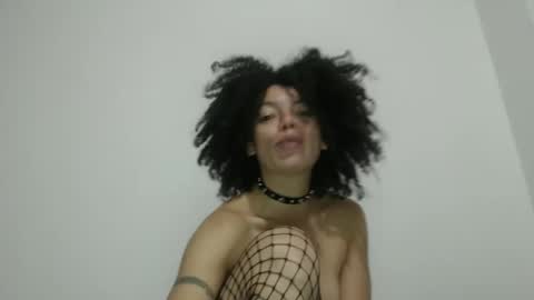 Snapshot of latinadreamy chatting on October 16, 1:50 am Latinacoka online show from October 16, 1:50 am