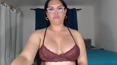 FLOR SALVAJE online show from February 3, 7:31 pm