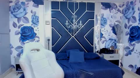 EMMA   online show from October 22, 2:50 pm