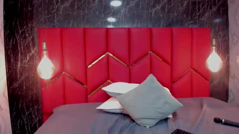 EMMA   online show from February 24, 4:38 pm