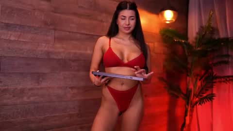 Latina online show from October 25, 6:02 pm